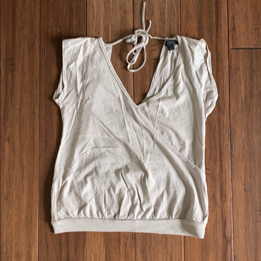 Shirt with a slightly open back